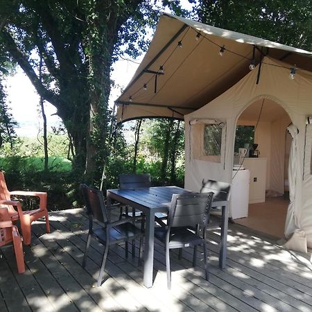 Hebergements Camping "Les Pieds Dans L'Eau" Crozon Eksteriør bilde